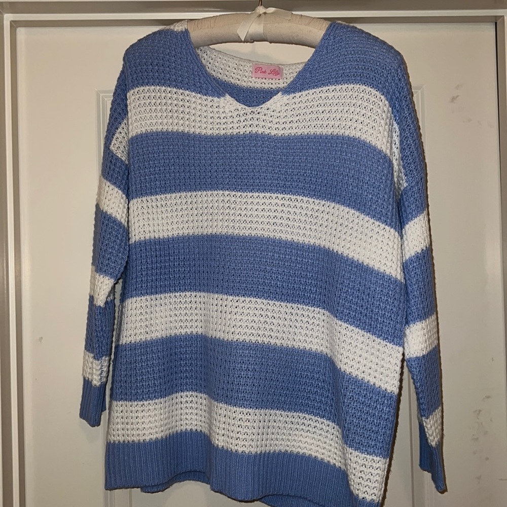 Pink Lily Blue & White Waffle Weave Sweater Size Small